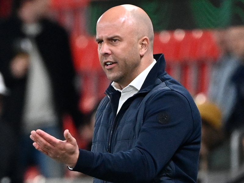 Слот задоволен, а Ливерпул во голема криза