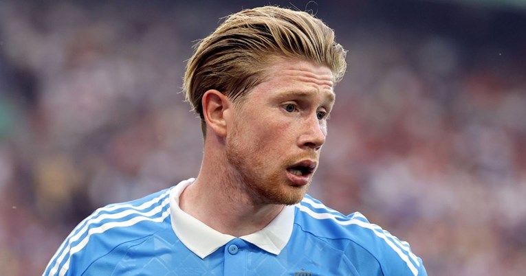 Де Брујне успешно опериран