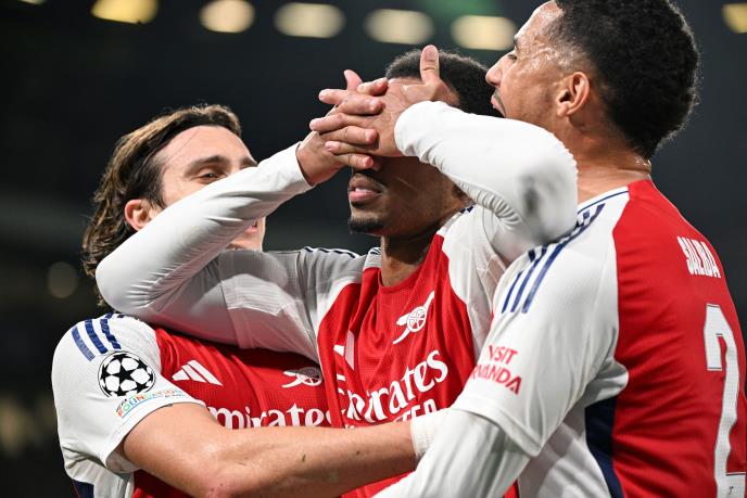 Арсенал ја одработи задачата против Њукасл