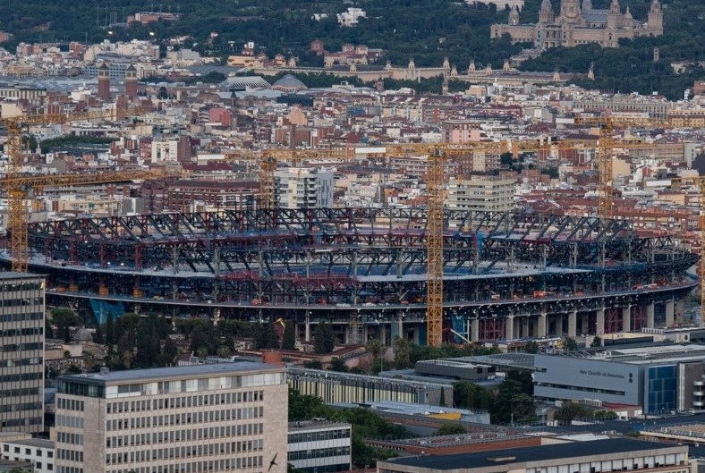 Барселона се враќа на „Ноу Камп“