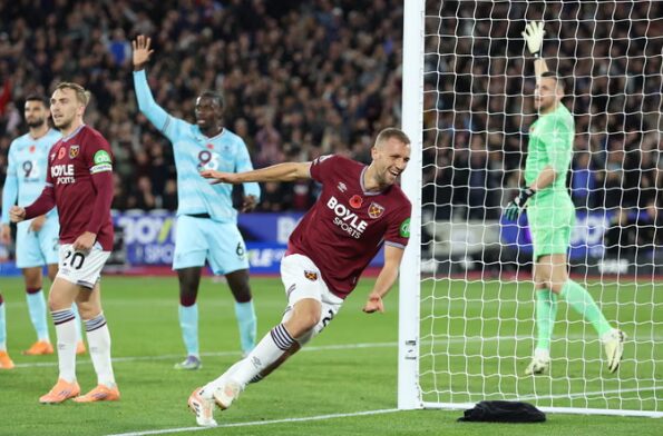 Евертон доминираше, Вест Хем со пресврт до победа