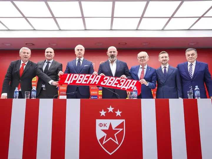 Дејан Станковиќ и официјално нов тренер на Црвена Звезда