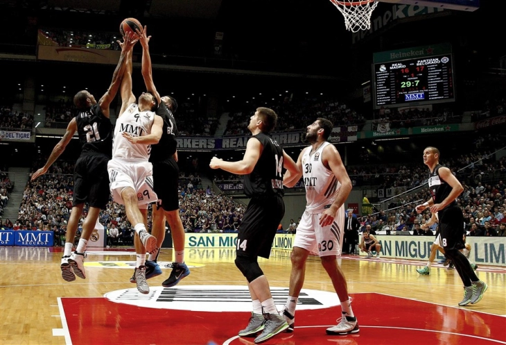 Реал со голем пресврт до триумф над Дубаи во натпревар од Евролигата