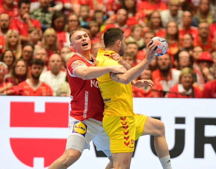 Кузмановски: Најважно е да немаме осцилации во нашата игра