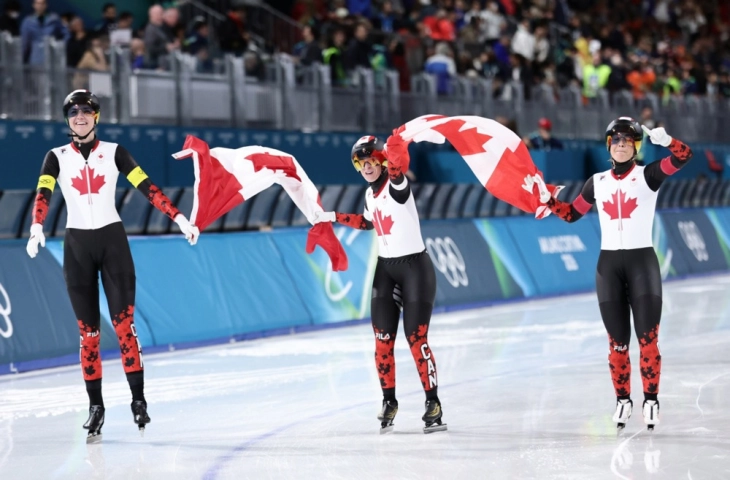 ЗОИ 2026: Канадските лизгачки најбрзи во екипната потера