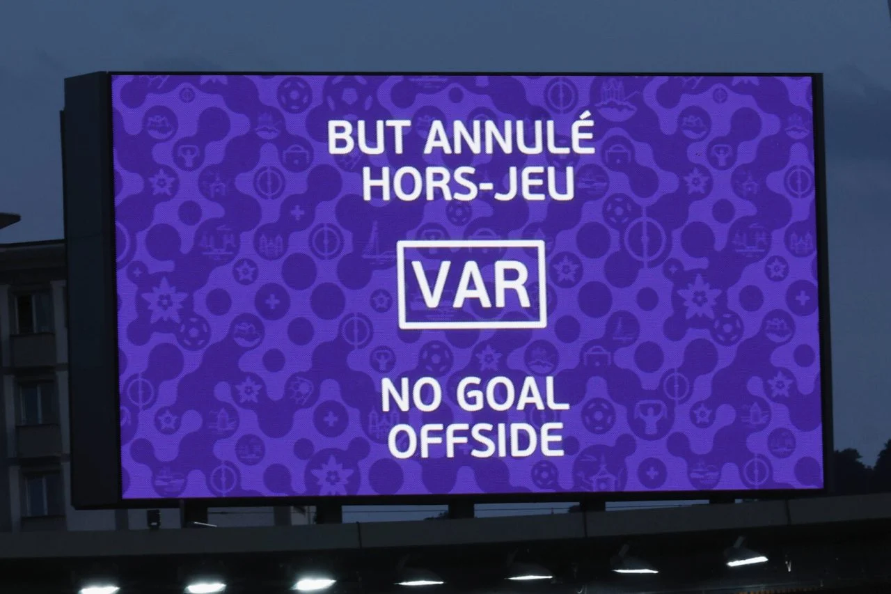 ФИФА конечно го менува правилото кое ги нервираше играчите и навивачите